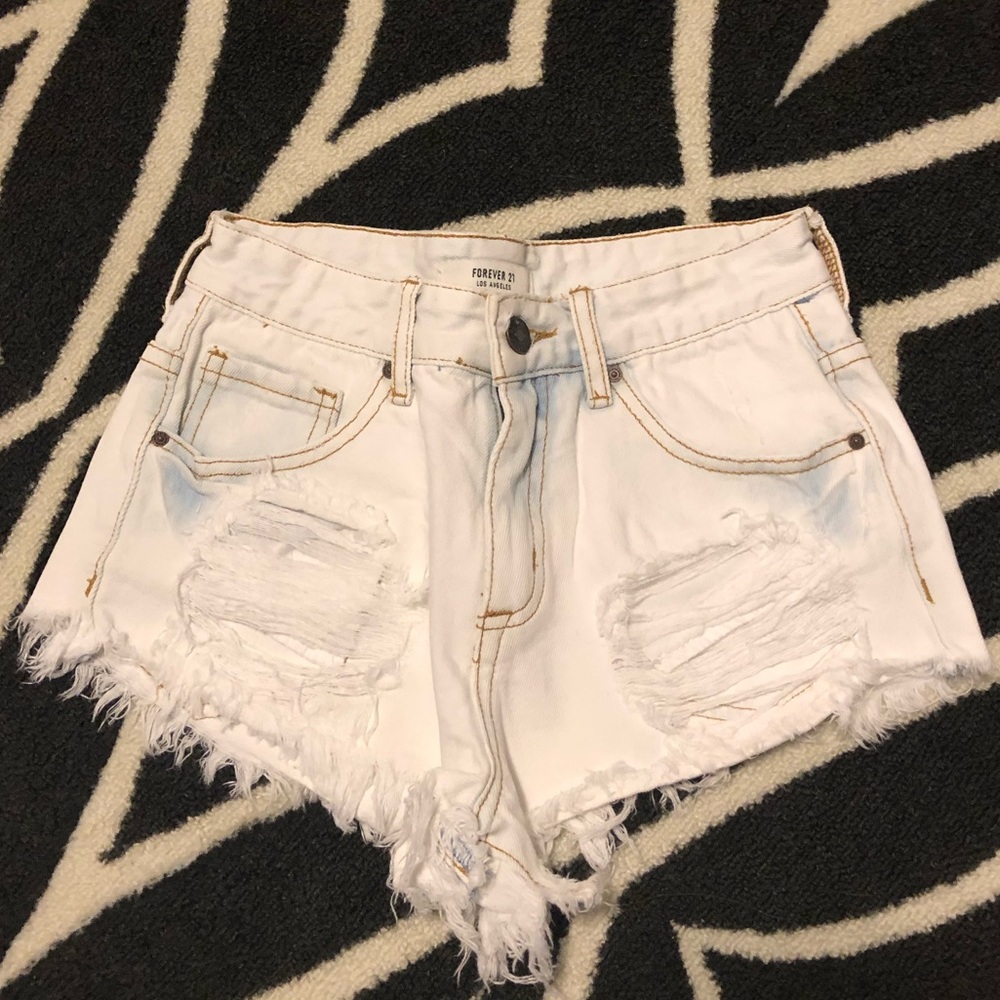 Bleach Design Distressed Short Shorts!
